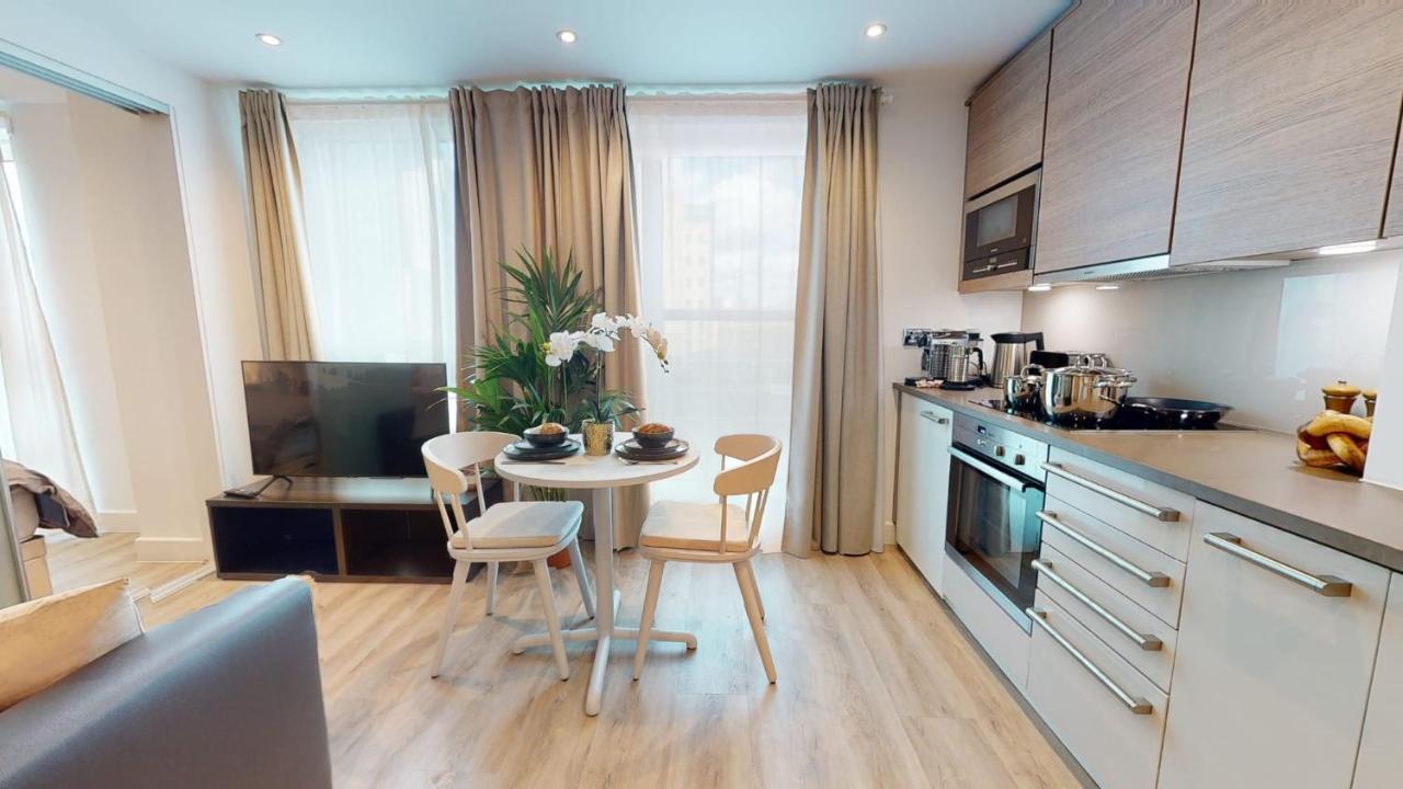 Executive Luxury One Bedroom In Vauxhall Лондон Экстерьер фото